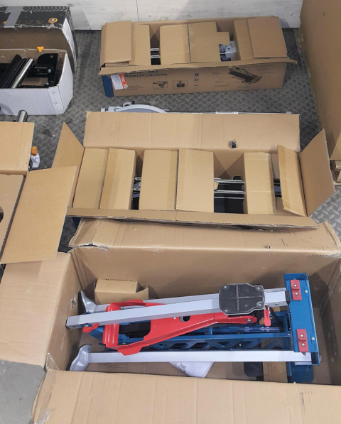 Pallet MIX A/B/C 2561754 Aggregates and Tables for Miter Saws Pallet MIX A/B/C 2561754 Aggregates and Tables for Miter Saws