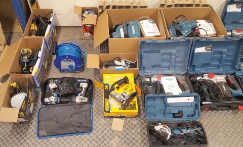 Pallet MIX A/B/C Power Tools 2613421 Pallet MIX A/B/C Power Tools 2613421