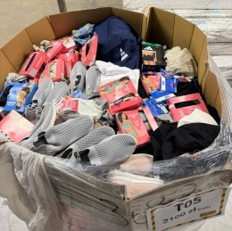 Paleta Mix A/B T0 Ubrania: torby sportowe Adidas, dzięciece stroję kopięlowe, podkoszulki